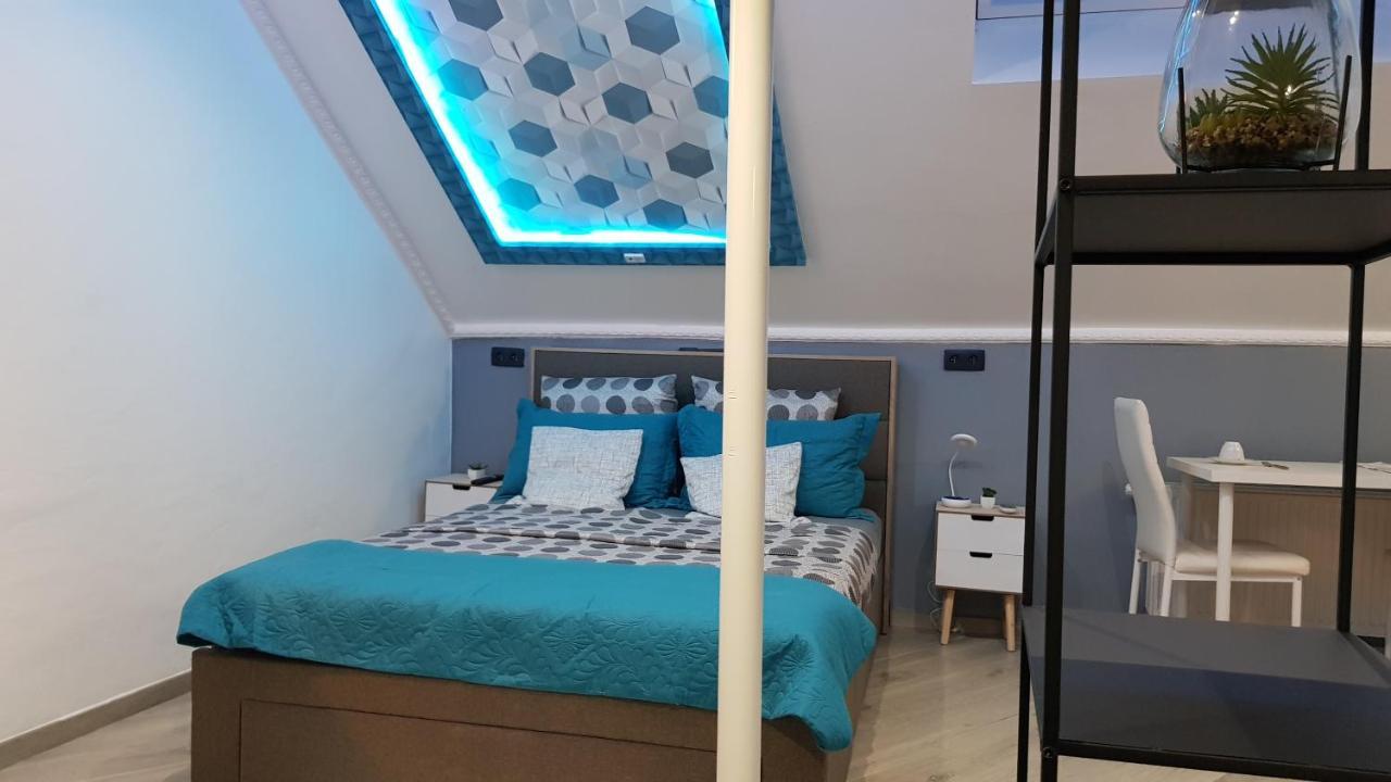 Le Petit Luxembourg Διαμέρισμα Montignies-sur-Sambre Εξωτερικό φωτογραφία